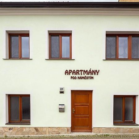 Apartmany Pod Namestim เตลช์ ภายนอก รูปภาพ